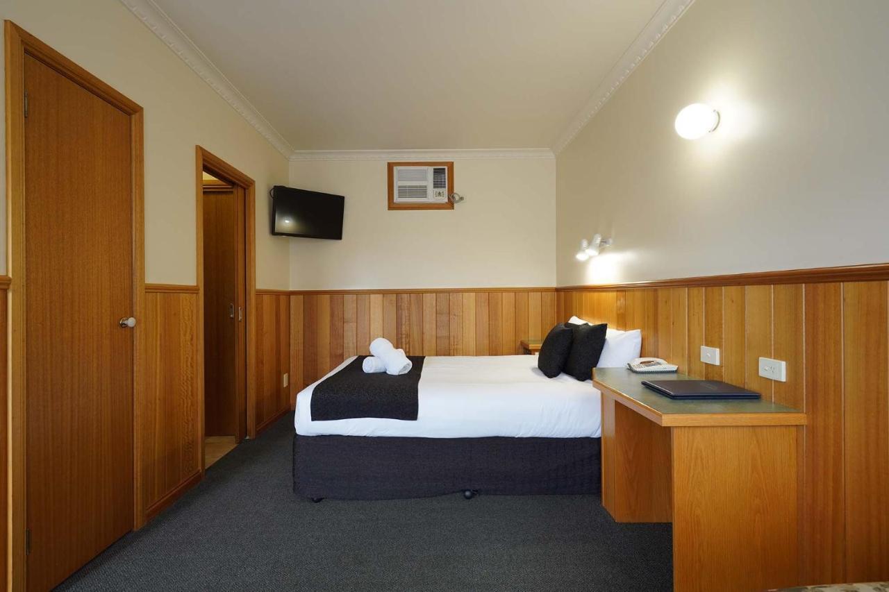 Westlander Motor 3* Horsham